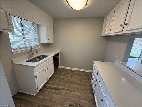 126 Turnwood Ln, Winston-Salem, NC, 27104-3435 | Card Image