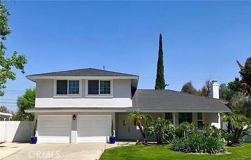 1049 Evergreen Ct, Redlands, CA, 92374 | Card Image