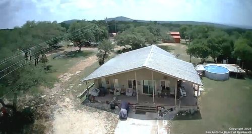 2485 Bump Gate Rd, Pipe Creek, TX, 78063-5741 | Card Image