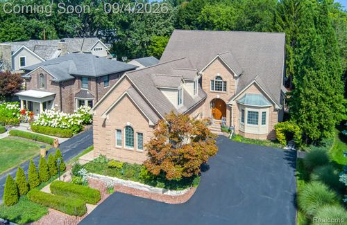 846 Redding Rd, Birmingham, MI, 48009-4822 | Card Image