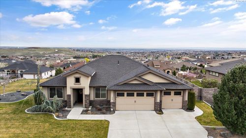 1658 Sorrento Ln, Richland, WA, 99352-4572 | Card Image