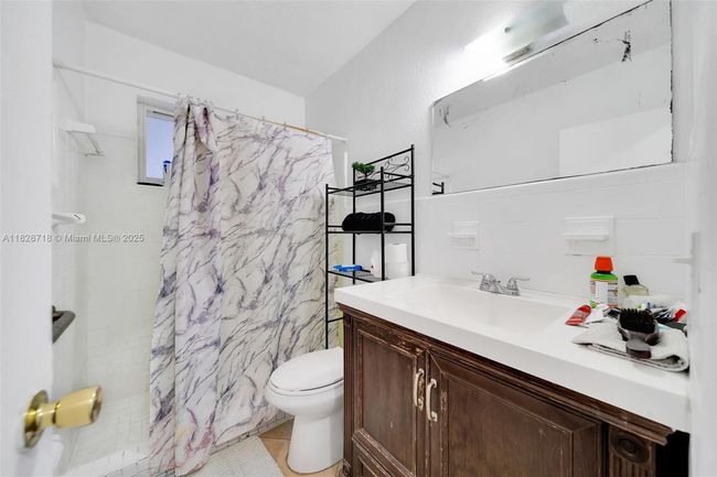 0 - 1360 W 4 Th Ln, House other with 3 bedrooms, 3 bathrooms and null parking in Hialeah FL | Image 19