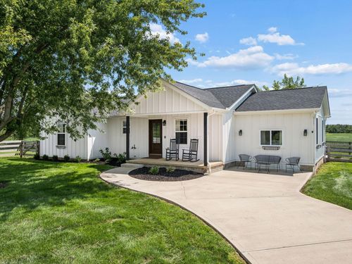 18800 Smokey Rd, Marysville, OH, 43040-9136 | Card Image