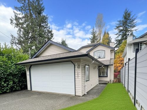 1931 Westview Dr, North Vancouver, BC, V7M3B1 | Card Image