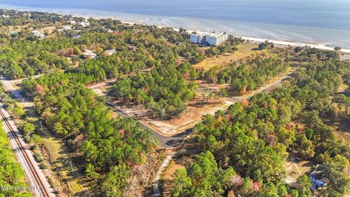 123 Live Oak Way, Pass Christian, MS, 39571 | Card Image