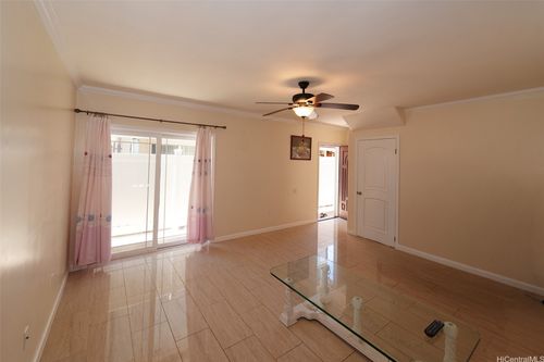 1352 8th Ave, Honolulu, HI, 96816-2605 | Card Image