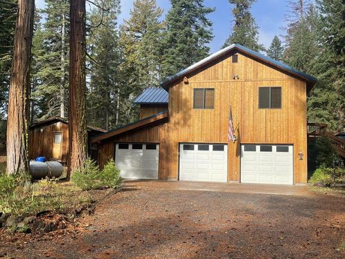 27062 Forest Park Ln, Klamath Falls, OR, 97601-8603 | Card Image