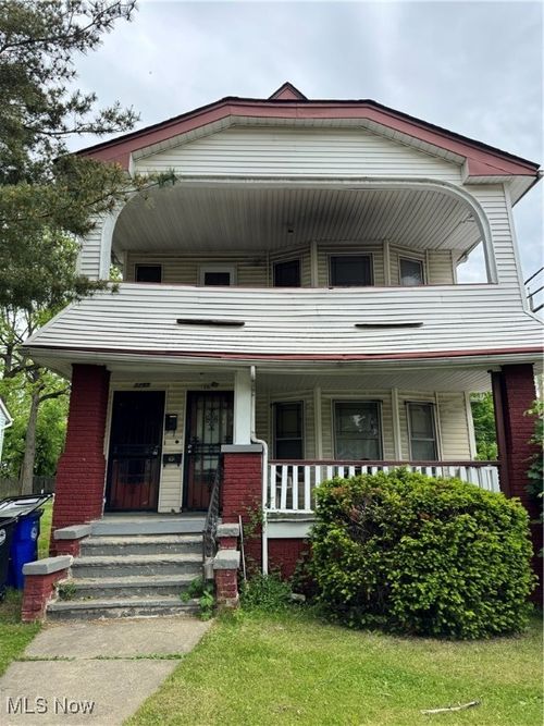 3293 E 121st St, Cleveland, OH, 44120-3830 | Card Image
