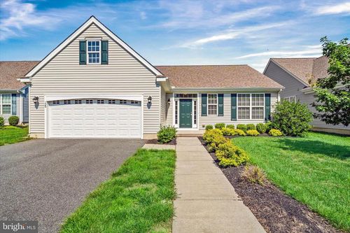 125 E Clarendon Dr, SMYRNA, DE, 19977-4110 | Card Image
