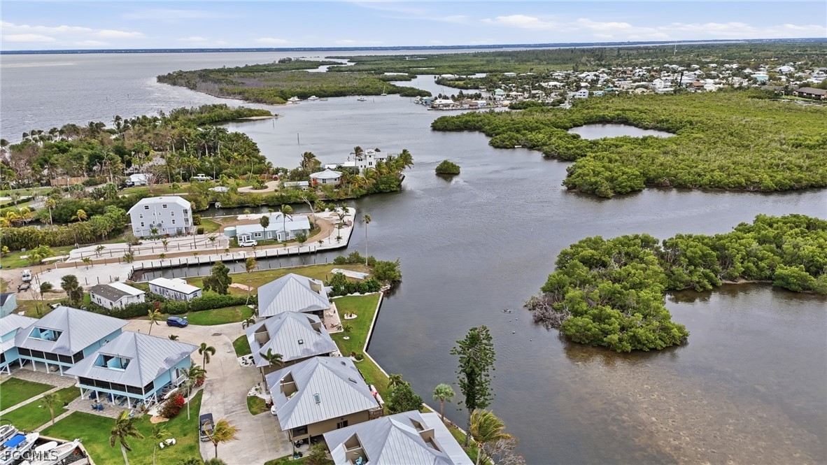 Residential in Bokeelia 4