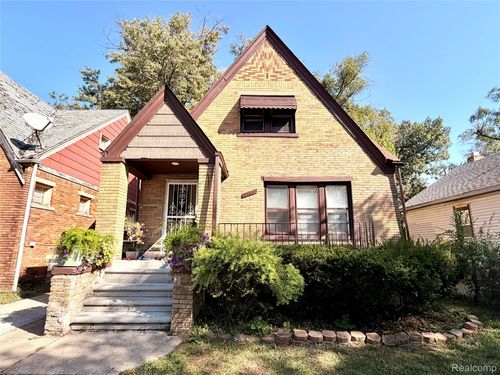 15766 Cruse St, Detroit, MI, 48227-3311 | Card Image