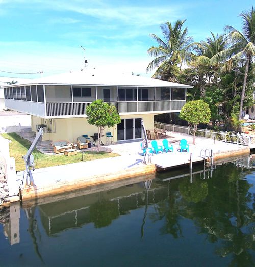 135 Tequesta St, Tavernier, FL, 33070-2139 | Card Image