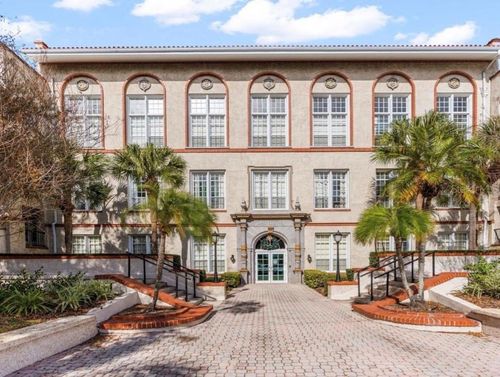 102-701 Mirror Lake Dr N, ST PETERSBURG, FL, 33701-3257 | Card Image