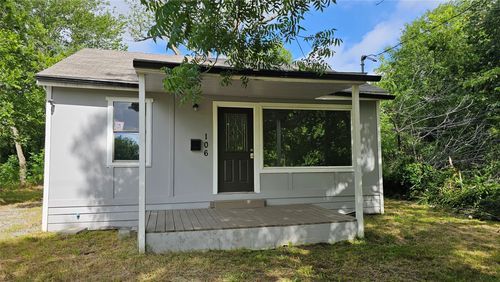 106 S Wilson St, Ladonia, TX, 75449-1604 | Card Image