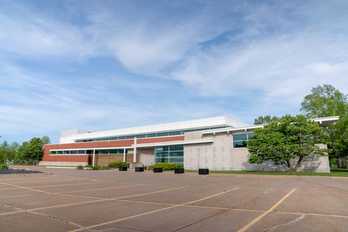 4600 E 53rd St, Davenport, IA, 52807-3479 | Card Image
