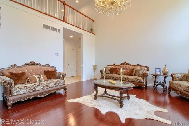 20-Great-Room-3rd-View.jpg | Image 19