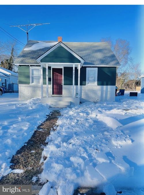 127 Roosevelt Ave, DOVER, DE, 19901-4415 | Card Image