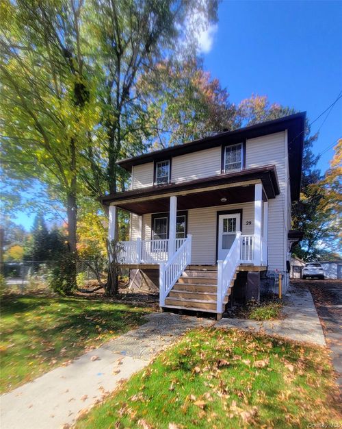 29 Lewis Ave, Poughkeepsie, NY, 12603-2309 | Card Image