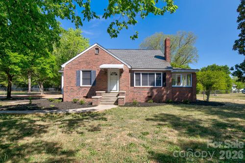 409 E Maynard St, Pageland, SC, 29728-2312 | Card Image