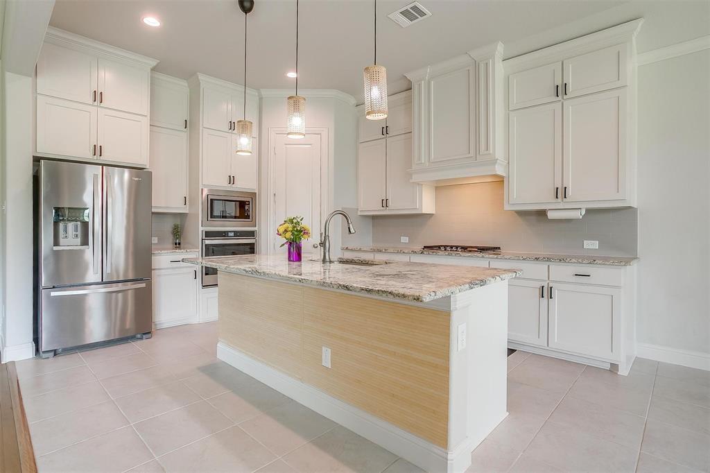 Sapphire Ln, Waxahachie, TX 75165