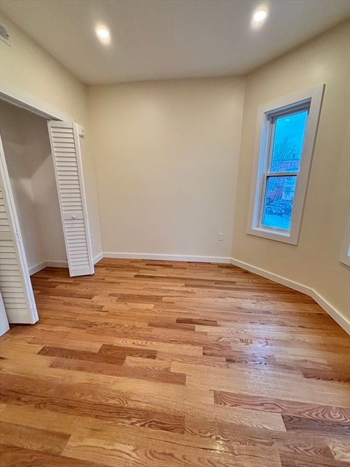 2-125 Central Ave, Chelsea, MA, 02150-3263 | Card Image