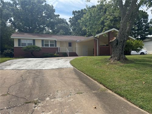 1409 E Rolling Hills Dr, Fayetteville, AR, 72703-3658 | Card Image