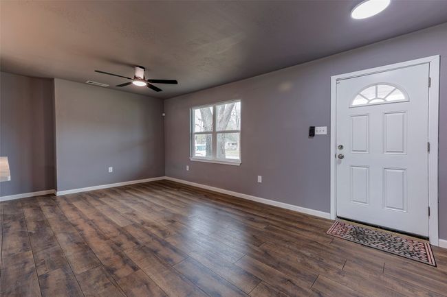 335 Highland Dr, House other with 3 bedrooms, 2 bathrooms and null parking in Arlington TX | Image 5