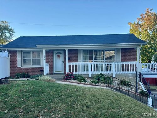 909 Pettus Pl, Saint Charles, MO, 63301-4707 | Card Image