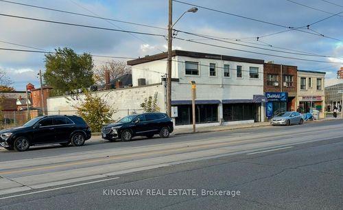 {{alt}} | Card Image