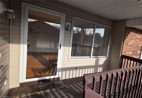 112 Westbrook Ct, Archdale, NC, 27263-2793 | Card Image