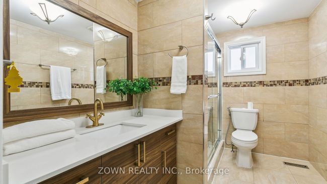 33 Dafoe Cres, House other with 6 bedrooms, 4 bathrooms and 2 parking in Brampton ON | Image 27