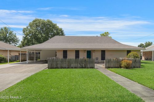 105 Woodcrest Dr, Lafayette, LA, 70506-5448 | Card Image