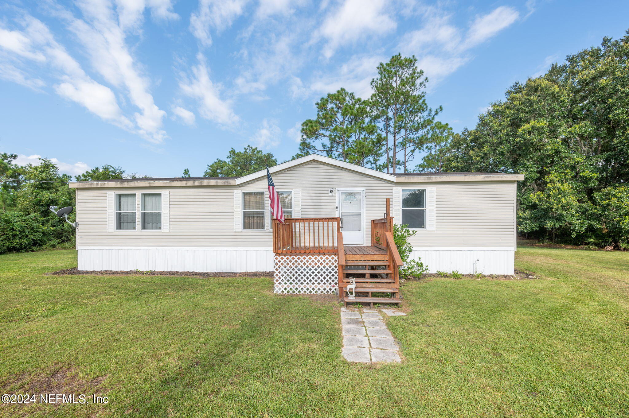 Harbor Farms Ct, Palatka, FL 32177
