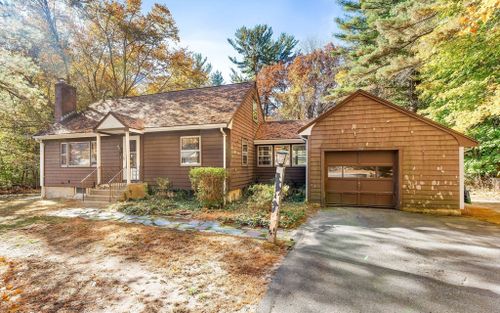 104 Page Road, Bedford, MA, 01730 | Card Image