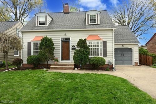 50 Baker St, Berea, OH, 44017-1512 | Card Image