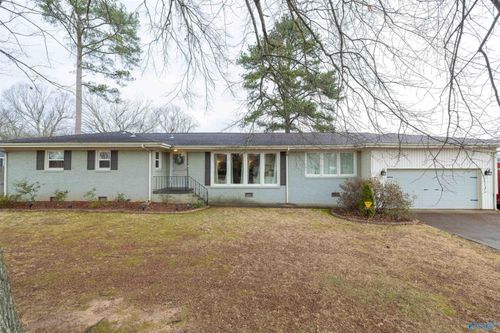 501 Pearce St, Florence, AL, 35633-1557 | Card Image