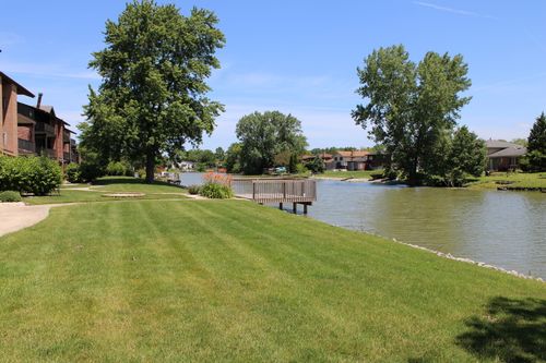 1s-19561 Lake Shore Drive, Lynwood, IL, 60411 | Card Image
