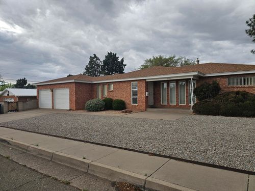 2701 Cagua Dr Ne, Albuquerque, NM, 87110-3219 | Card Image