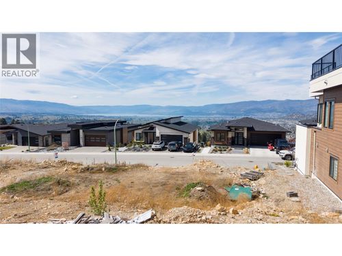 1181 Lone Pine Dr, Kelowna, BC, V1P0A5 | Card Image