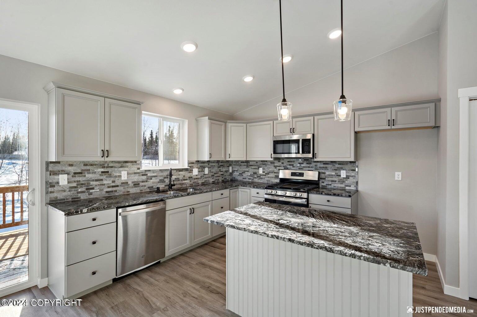 Cayuga Ave, Palmer, AK 99645