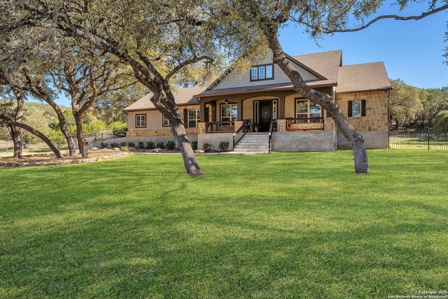 663 Private Road 1712, House other with 3 bedrooms, 3 bathrooms and null parking in Mico TX | Image 4