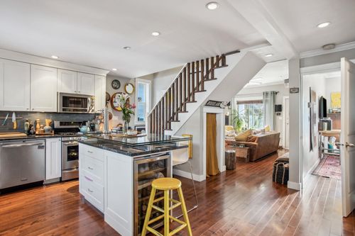 3617 Adanac St, Vancouver, BC, V5K2P7 | Card Image