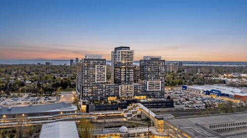 1902-2093 Fairview Street, Burlington, ON, L7R0E6 | Card Image