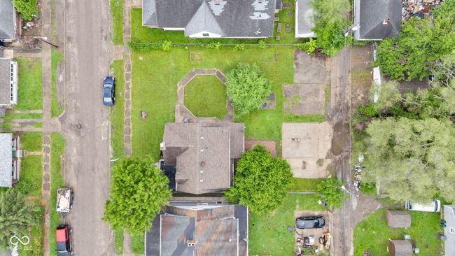 Amazing and rare double lot. Plenty of room for outdoor living space, work areas, gardens. | Image 49