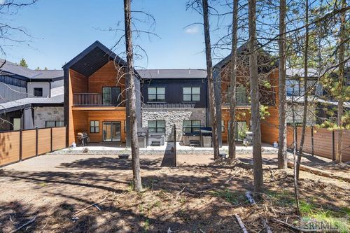 4347 Yeti Ln, Island Park, ID, 83429 | Card Image