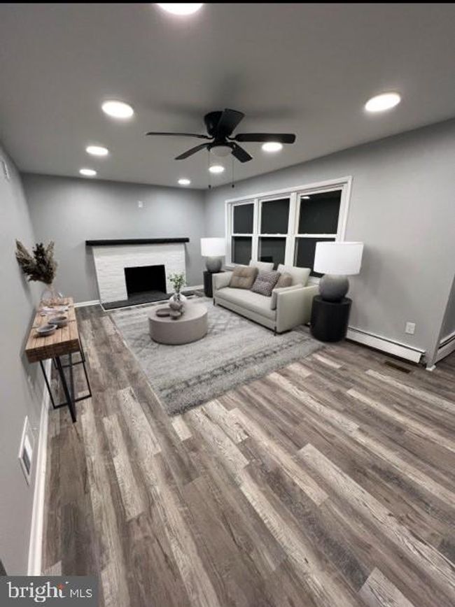 12127 Bohr Ct, House other with 4 bedrooms, 2 bathrooms and null parking in GLEN ROCK PA | Image 6