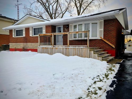 70 Radford Ave, Fort Erie, ON, L2A5H8 | Card Image