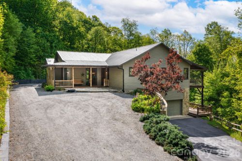 592 Susanna Cove Rd, Mars Hill, NC, 28754-6401 | Card Image