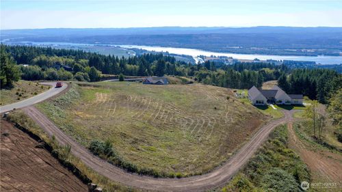 357 Estate Ridge Drive, Kalama, WA, 98625 | Card Image