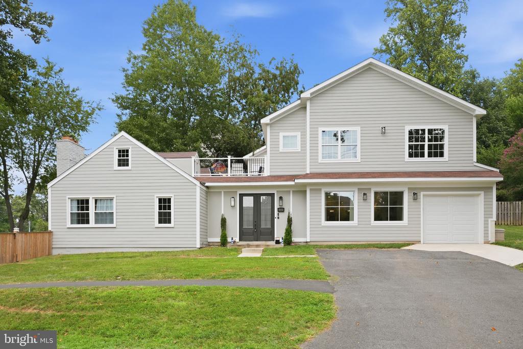 Residential in FALLS CHURCH 4